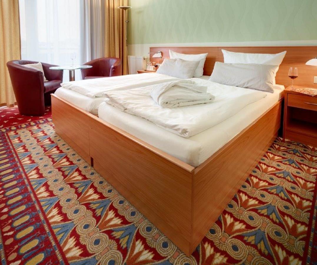 Pyramide Hotel 4*